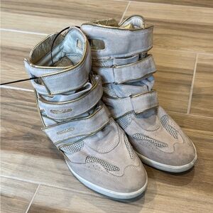 Monica Corte Women's High-Top Wedge Sneakers- super cute!! Fits 9.5